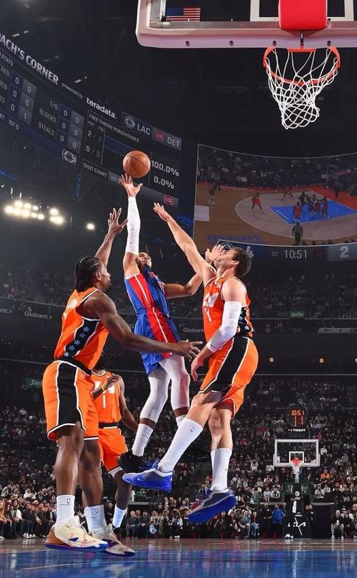 关键三分！哈里斯穿着G.T Cut4，得到25分3篮板1盖帽